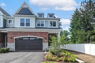 143 Harding Ct, Glen Ellyn, IL 60137 - Photo 1