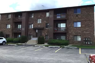 15718 Peggy Ln, Oak Forest, IL 60452 - Photo 1