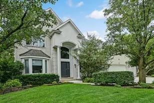 6812 Fieldstone Dr, Burr Ridge, IL 60527 - Photo 1