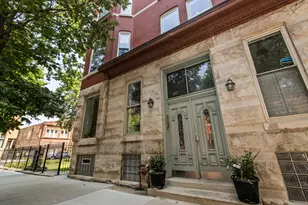 921 N Campbell Ave, Chicago, IL 60622 - Photo 1