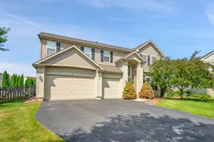 6 Greyshire Ct, Algonquin, IL 60102 - Photo 1