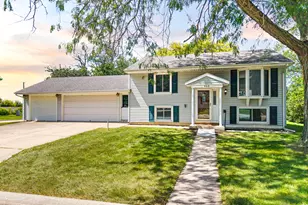 403 Tracy Ave, Ashton, IL 61006 - Photo 1