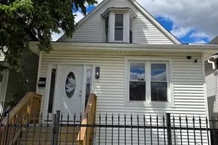 1122 N Mason Ave, Chicago, IL 60651 - Photo 1