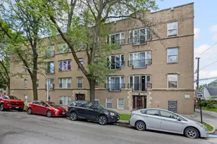 2552 W Rosemont Ave, Chicago, IL 60659 - Photo 1