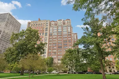 2440 N Lakeview Avenue #11C, Chicago, IL 60614 - Photo 1