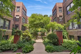 753 W Brompton Ave, Chicago, IL 60657 - Photo 1