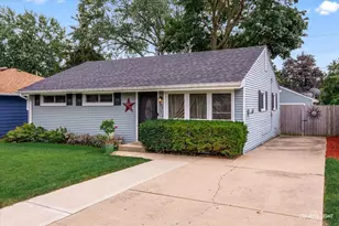 502 Union Ave, Saint Charles, IL 60174 - Photo 1