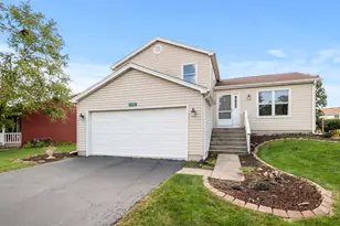 2721 Zurich Ln, Woodridge, IL 60517 - Photo 1