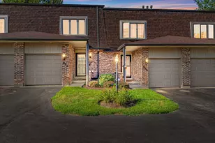 353 Getchell Ave, Grayslake, IL 60030 - Photo 1