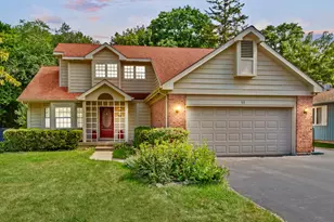 11 Woodhead Dr, Lake Villa, IL 60046 - Photo 1