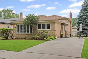 8720 Karlov Ave, Skokie, IL 60076 - Photo 1