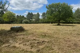 8 Rebecca Ln, Clifton, IL 61727 - Photo 1