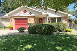 456 S Wall St, Kankakee, IL 60901 - Photo 1