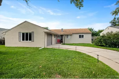 172 Vantroba Drive, Glendale Heights, IL 60139 - Photo 1