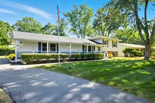 30W355 Claymore Ln, Naperville, IL 60563 - Photo 1