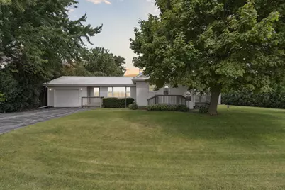 976 E Cedarville Road, Freeport, IL 61032 - Photo 1