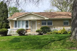 11258 S Normandy Ave, Worth, IL 60482 - Photo 1