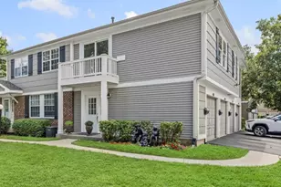 407 Fernwood Ct, Vernon Hills, IL 60061 - Photo 1