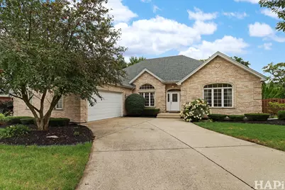 375 W Ardmore Avenue, Roselle, IL 60172 - Photo 1