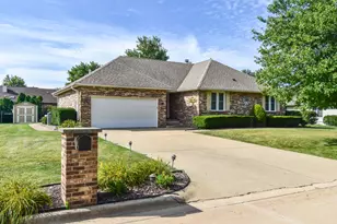 115 Susan Dr, Dwight, IL 60420 - Photo 1