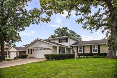 134 S Maple Avenue, Hillside, IL 60162 - Photo 1