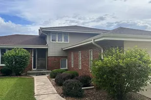 7617 Sycamore Dr, Orland Park, IL 60462 - Photo 1