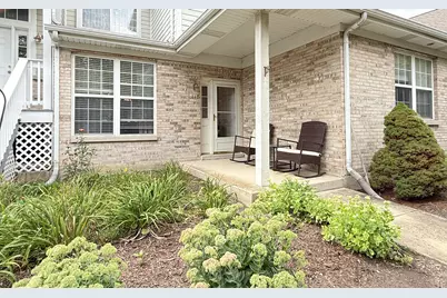 115 Hillwood Place #115, Aurora, IL 60506 - Photo 1