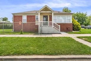 12735 S Parnell Ave, Chicago, IL 60628 - Photo 1