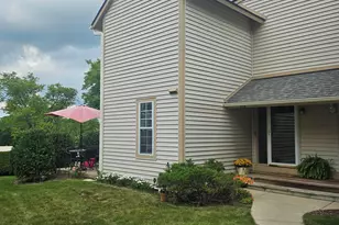 914 Vose Dr, Gurnee, IL 60031 - Photo 1