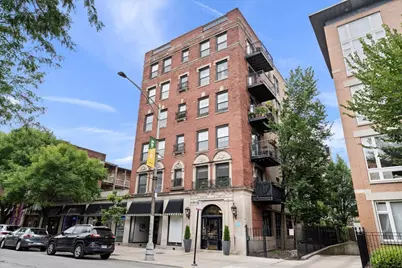 4144 N Sheridan Road #407, Chicago, IL 60613 - Photo 1