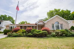 535 Weidner Rd, Buffalo Grove, IL 60089 - Photo 1