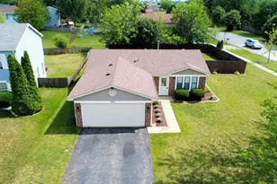 701 Melissa Dr, Bolingbrook, IL 60440 - Photo 1