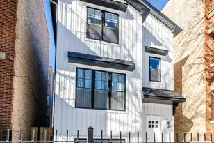 6126 S Eberhart Ave, Chicago, IL 60637 - Photo 1