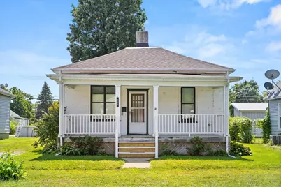 305 W Grant Street, Streator, IL 61364 - Photo 1