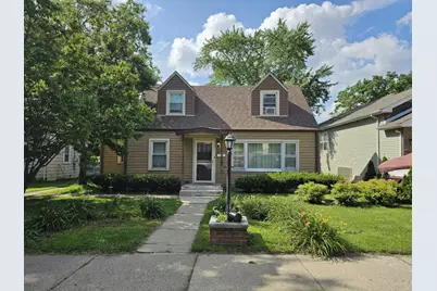 7117 W 113th Place, Worth, IL 60482 - Photo 1