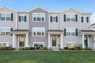 2545 Bella Dr, Pingree Grove, IL 60140 - Photo 1