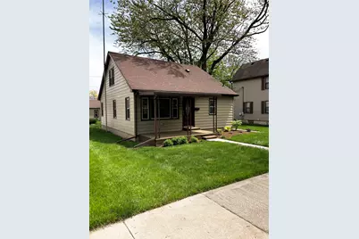 384 N Grand Avenue, Bradley, IL 60915 - Photo 1