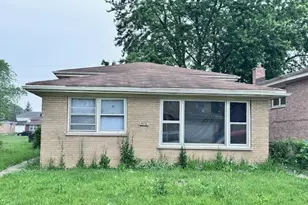 15934 Marshfield Ave, Harvey, IL 60426 - Photo 1