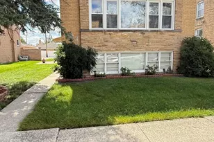 10301 W Chaucer St, Westchester, IL 60154 - Photo 1