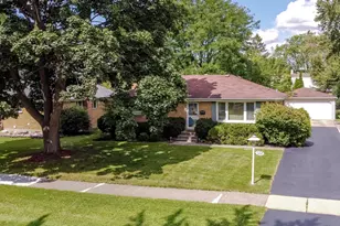 328 Berkshire Terrace, Roselle, IL 60172 - Photo 1