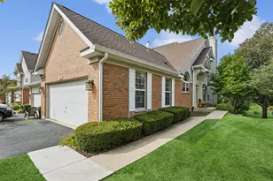 350 Cimarron Rd E, Lombard, IL 60148 - Photo 1