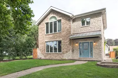 7531 Tripp Avenue, Skokie, IL 60076 - Photo 1