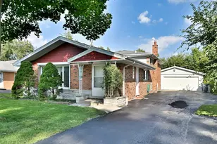 565 S Lyman Ave, Des Plaines, IL 60016 - Photo 1
