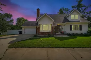 10 W 12th Ave, Naperville, IL 60563 - Photo 1