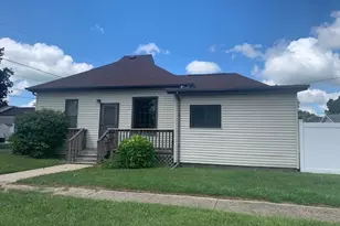 213 Dale Ave, Oglesby, IL 61348 - Photo 1