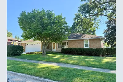 922 Beech Drive, Dixon, IL 61021 - Photo 1