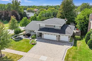 13812 McCabe Dr, Orland Park, IL 60467 - Photo 1