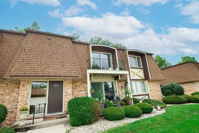 12750 Carriage Lane #F2, Crestwood, IL 60418 - Photo 1