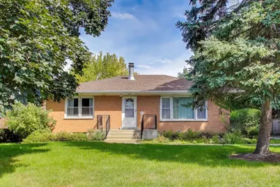 927 Half Day Road, Highland Park, IL 60035 - Photo 1