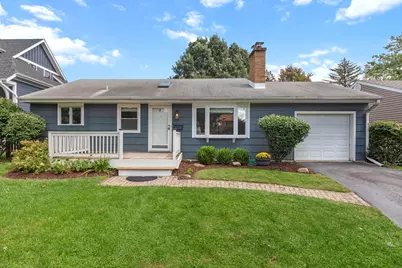 25 N Washington Street, Westmont, IL 60559 - Photo 1